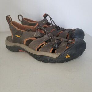 Keen Sandals Mens 9 Newport H2 Hiking Brown Raven Closed Toe Shoes Waterproof